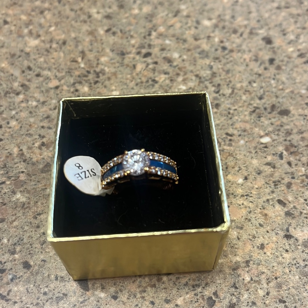 Woman’s Ring
